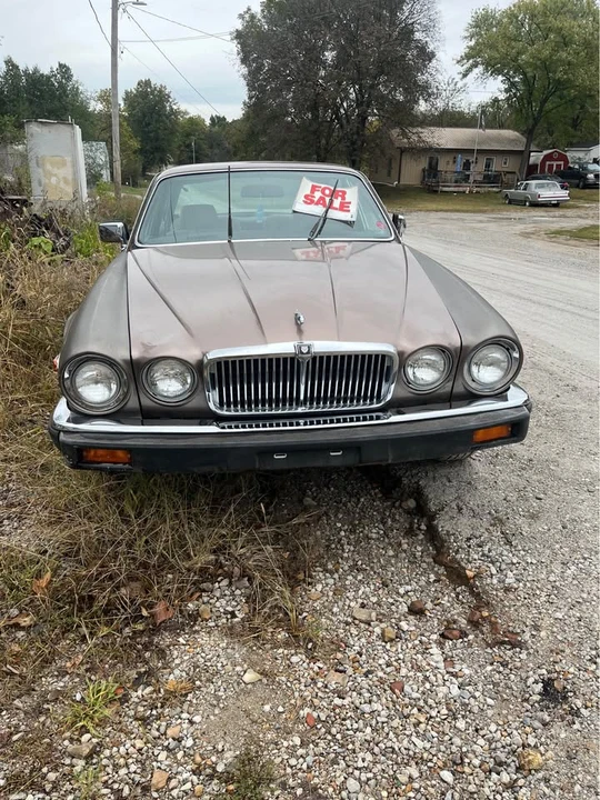 1985 Jaguar XJ Series 3 - Image 2 of 8