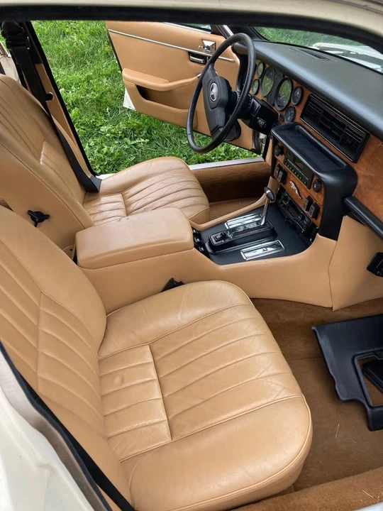 1985 Jaguar XJ Series 3 - Image 9 of 19