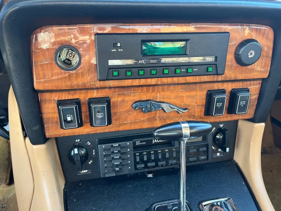 1985 Jaguar XJ Series 3 - Image 9 of 15