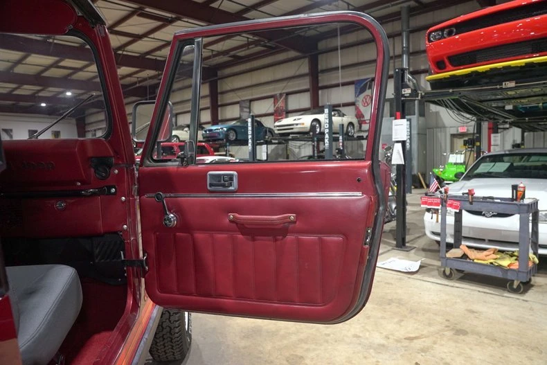 1985 Jeep CJ7 - Image 10 of 20