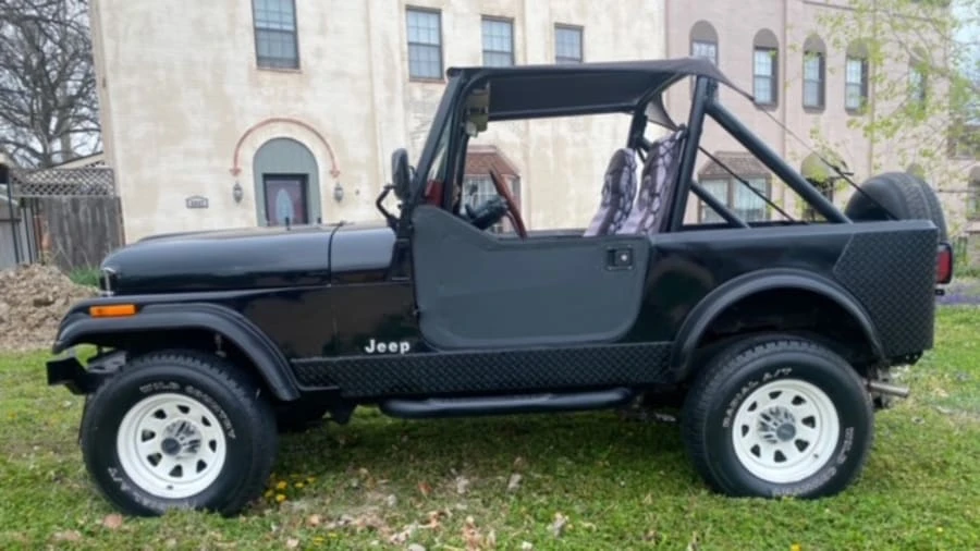 1985 Jeep CJ7 - Image 2 of 10