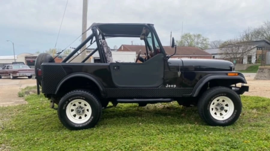 1985 Jeep CJ7 - Image 8 of 10