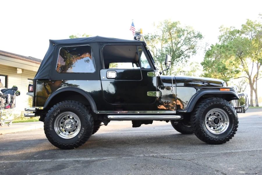 1985 Jeep CJ7 - Image 2 of 10