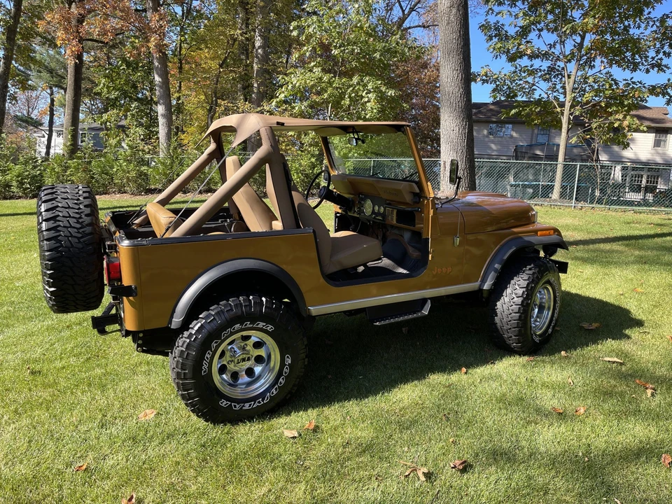 1985 Jeep CJ7 - Image 3 of 31