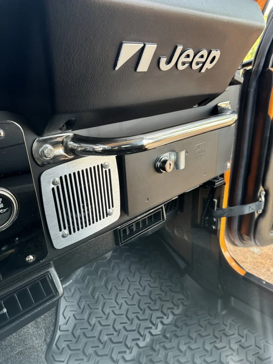 1985 Jeep CJ7 - Image 23 of 31