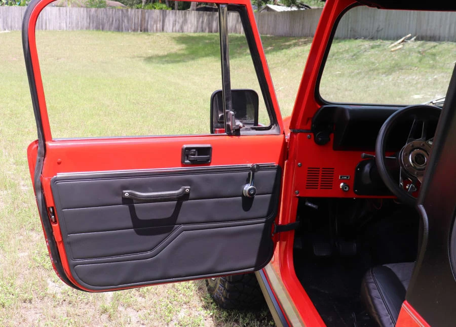 1985 Jeep CJ7 - Image 17 of 30