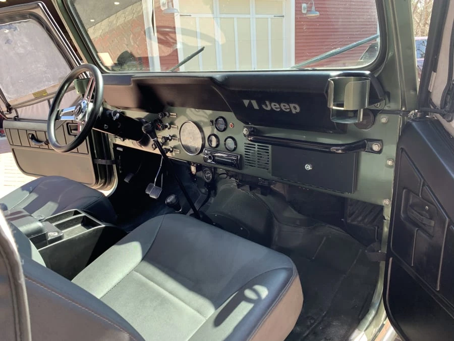 1985 Jeep CJ7 - Image 4 of 10