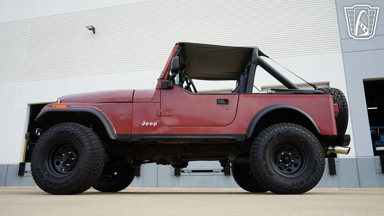 1985 Jeep CJ7 - Image 9 of 12