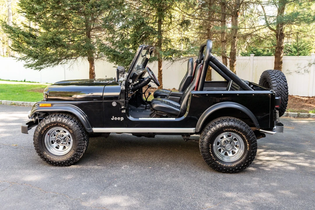 1985 Jeep CJ7 - Image 3 of 31