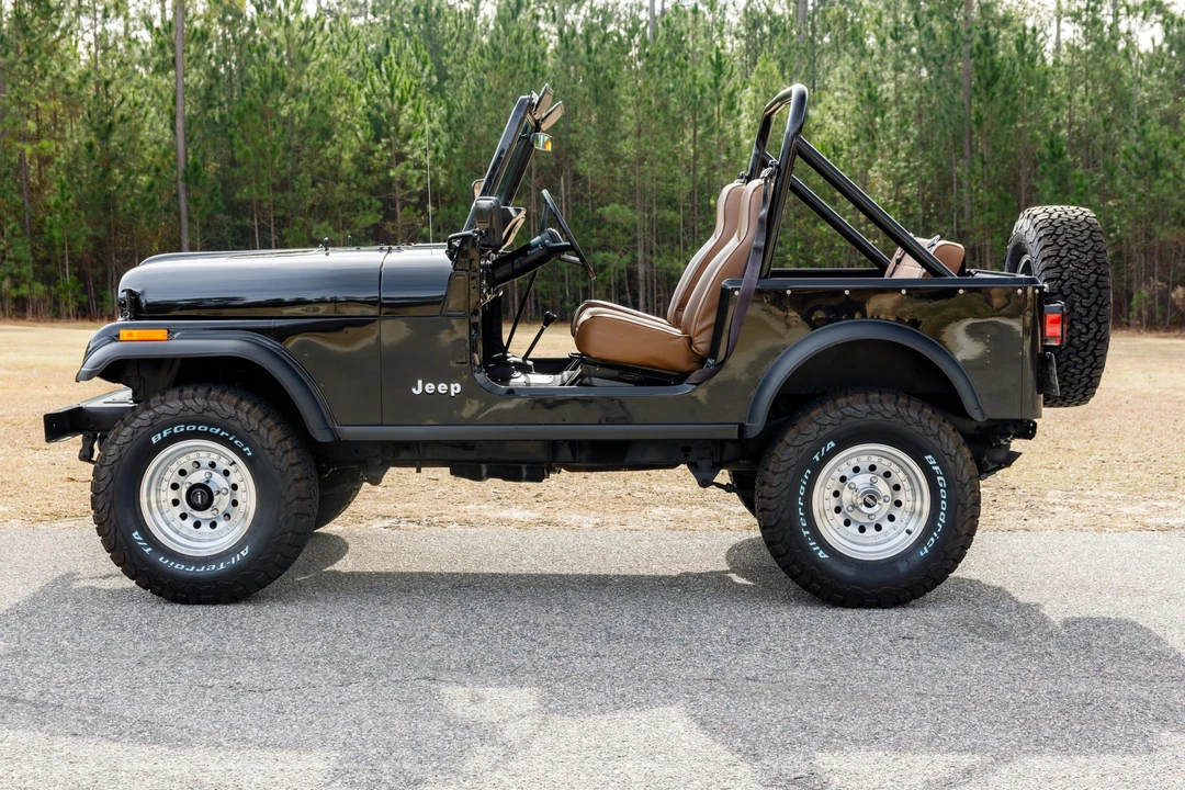 1985 Jeep CJ7 - Image 3 of 31