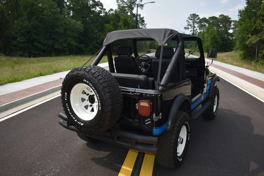 1985 Jeep CJ7 - Image 19 of 31