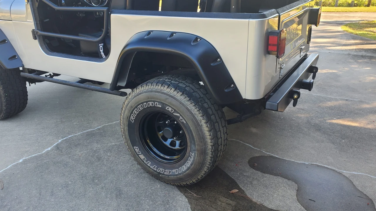 1985 Jeep CJ7 - Image 27 of 31