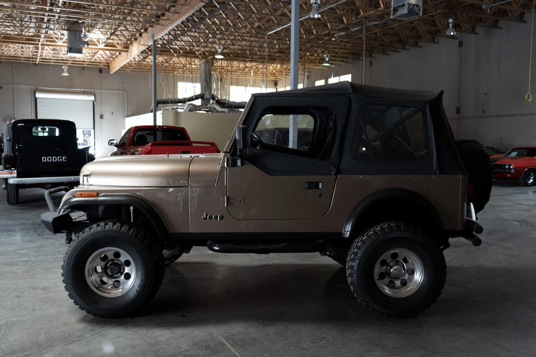 1985 Jeep CJ7 - Image 3 of 31