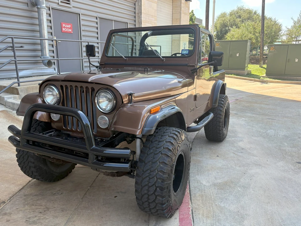 1985 Jeep CJ7 - Image 2 of 31