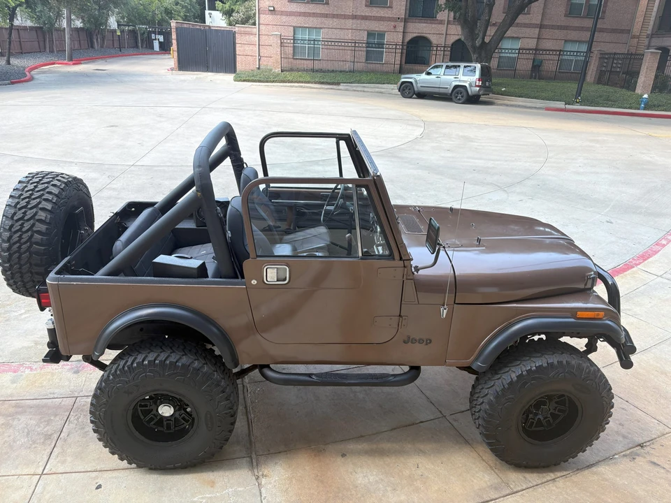 1985 Jeep CJ7 - Image 7 of 31