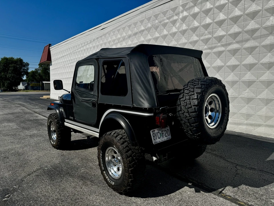 1985 Jeep CJ7 - Image 13 of 31