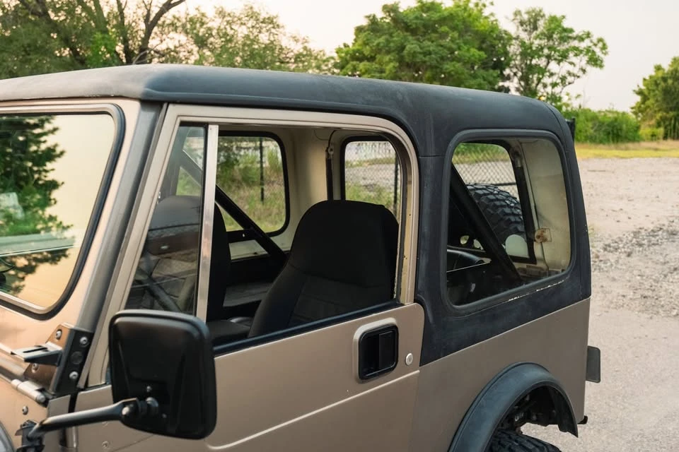 1985 Jeep CJ7 - Image 10 of 20