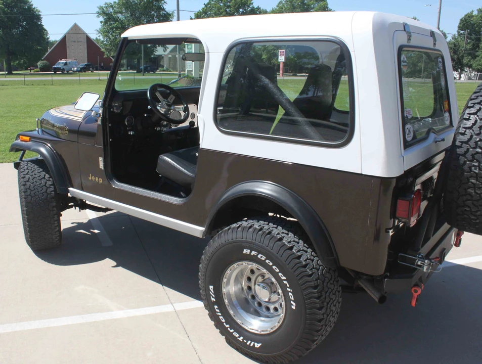 1985 Jeep CJ7 - Image 5 of 31