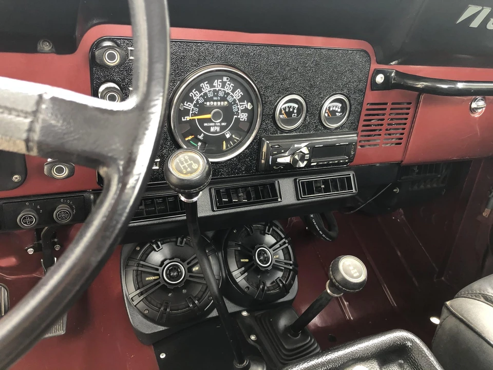 1985 Jeep CJ8 Scrambler - Image 24 of 31