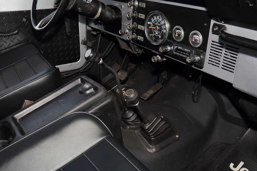 1985 Jeep CJ8 Scrambler - Image 22 of 25