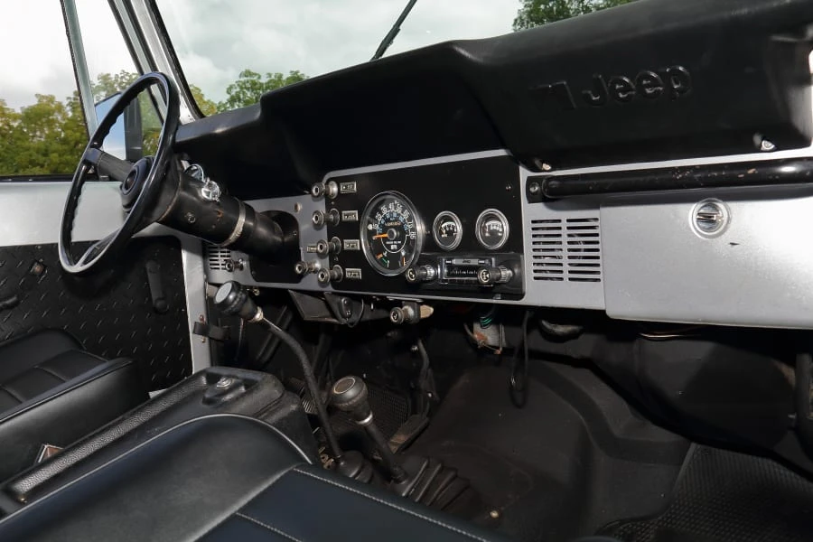 1985 Jeep CJ8 Scrambler - Image 19 of 25