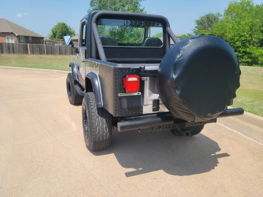 1985 Jeep CJ8 Scrambler - Image 16 of 31