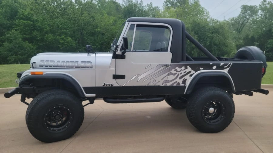 1985 Jeep CJ8 Scrambler - Image 2 of 31
