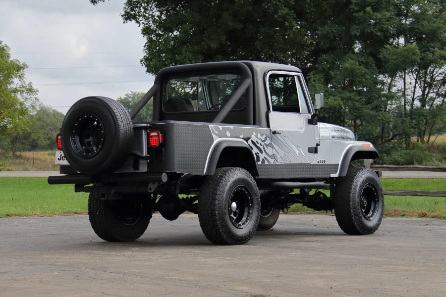 1985 Jeep CJ8 Scrambler - Image 3 of 25