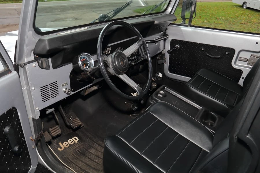1985 Jeep CJ8 Scrambler - Image 21 of 25