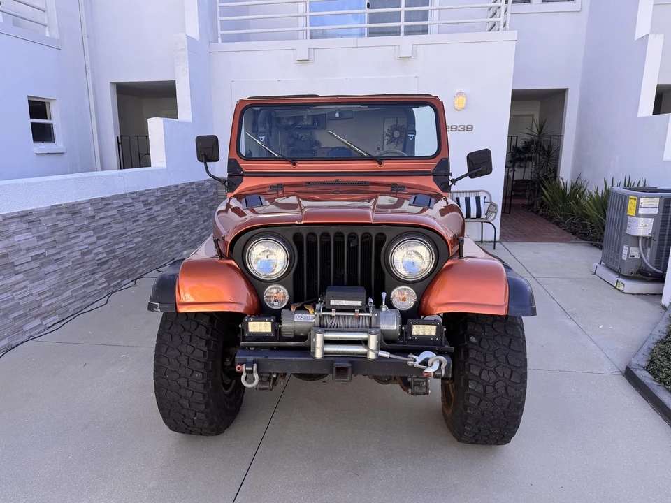 1985 Jeep CJ8 Scrambler - Image 3 of 31