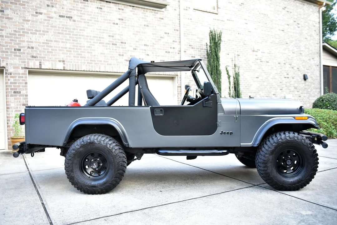 1985 Jeep CJ8 Scrambler - Image 8 of 31