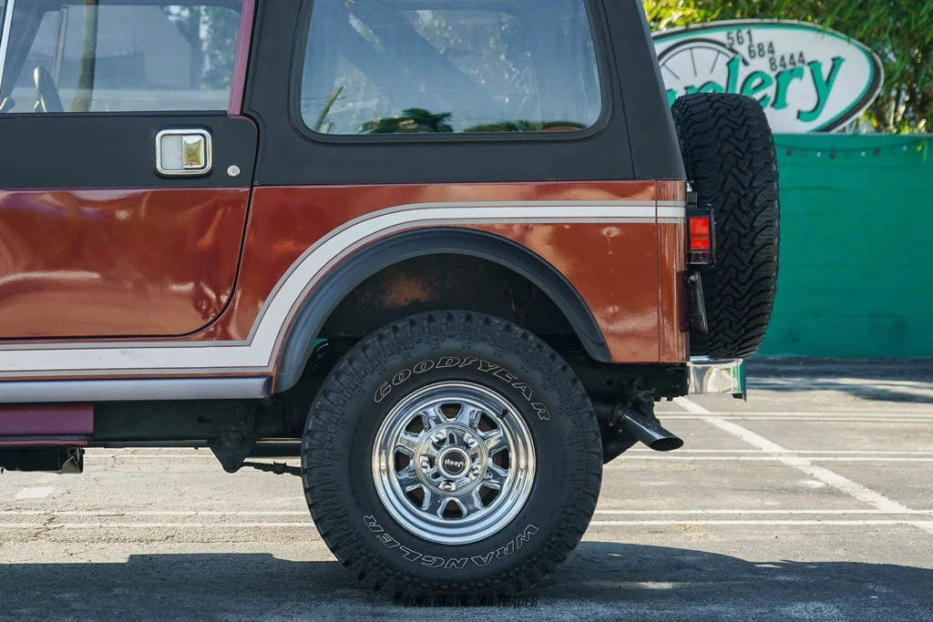 1985 Jeep CJ7 - Image 5 of 12