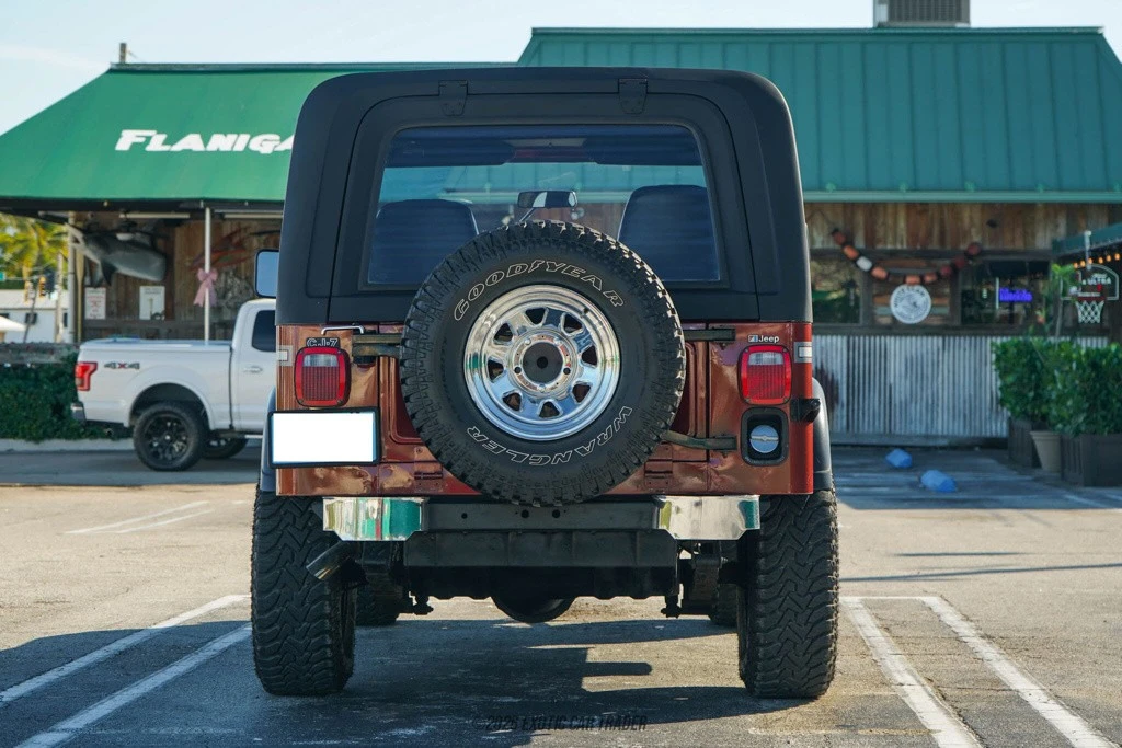 1985 Jeep CJ7 - Image 7 of 12