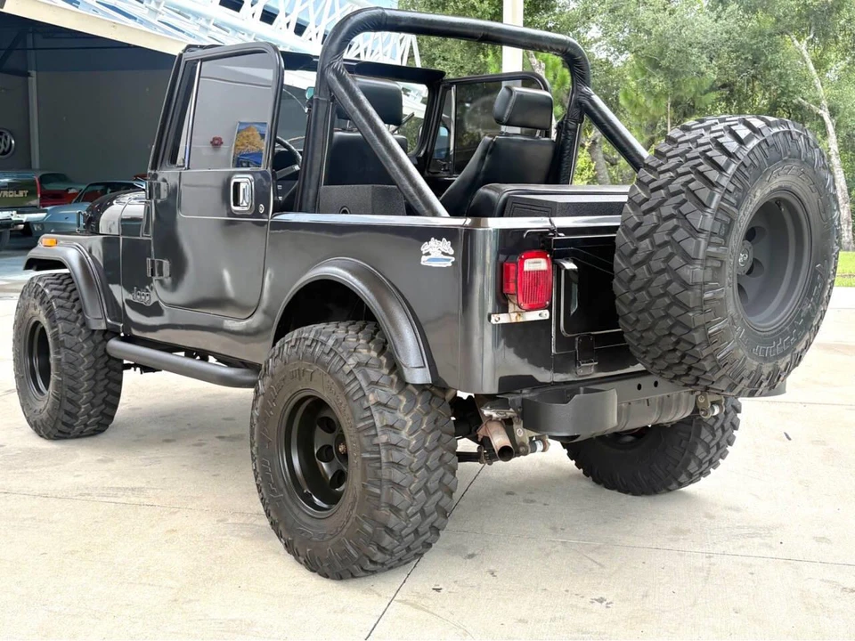 1985 Jeep CJ7 - Image 9 of 31