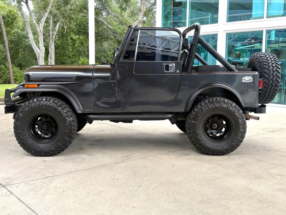 1985 Jeep CJ7 - Image 10 of 31