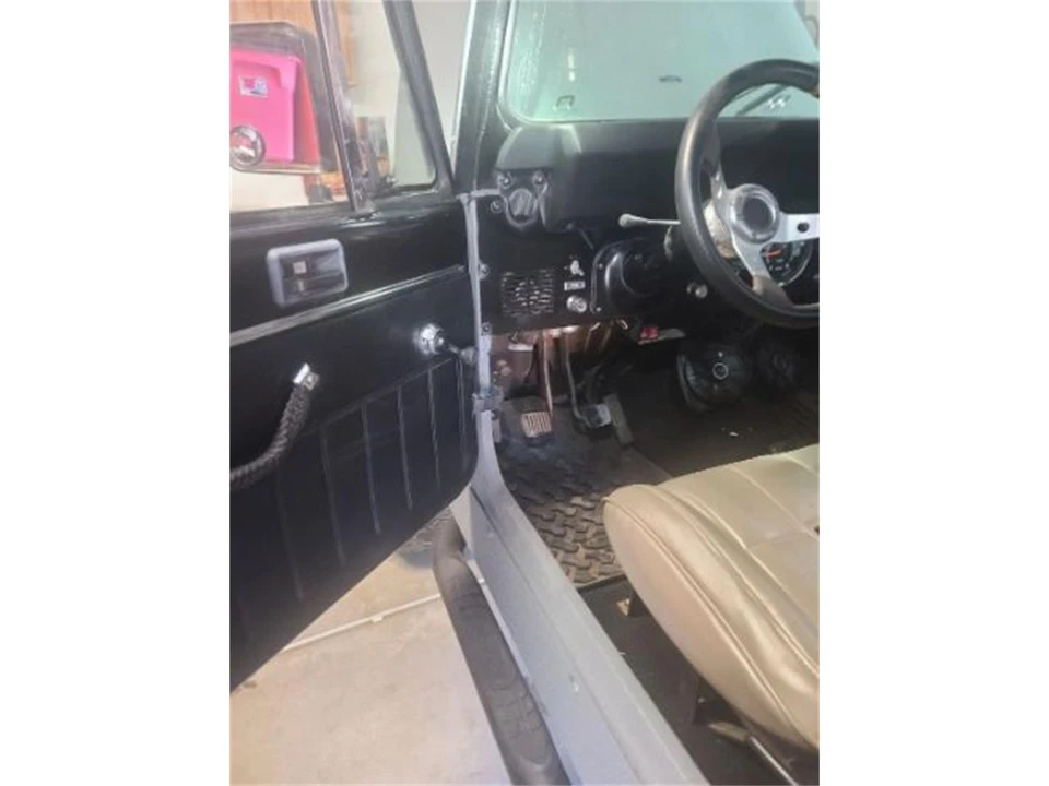 1985 Jeep CJ8 Scrambler - Image 10 of 24