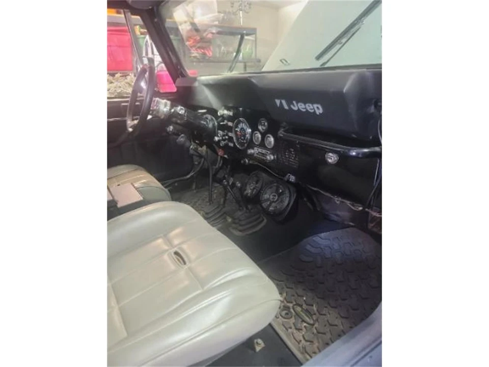 1985 Jeep CJ8 Scrambler - Image 8 of 24