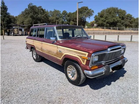 1985 Jeep Grand Wagoneer