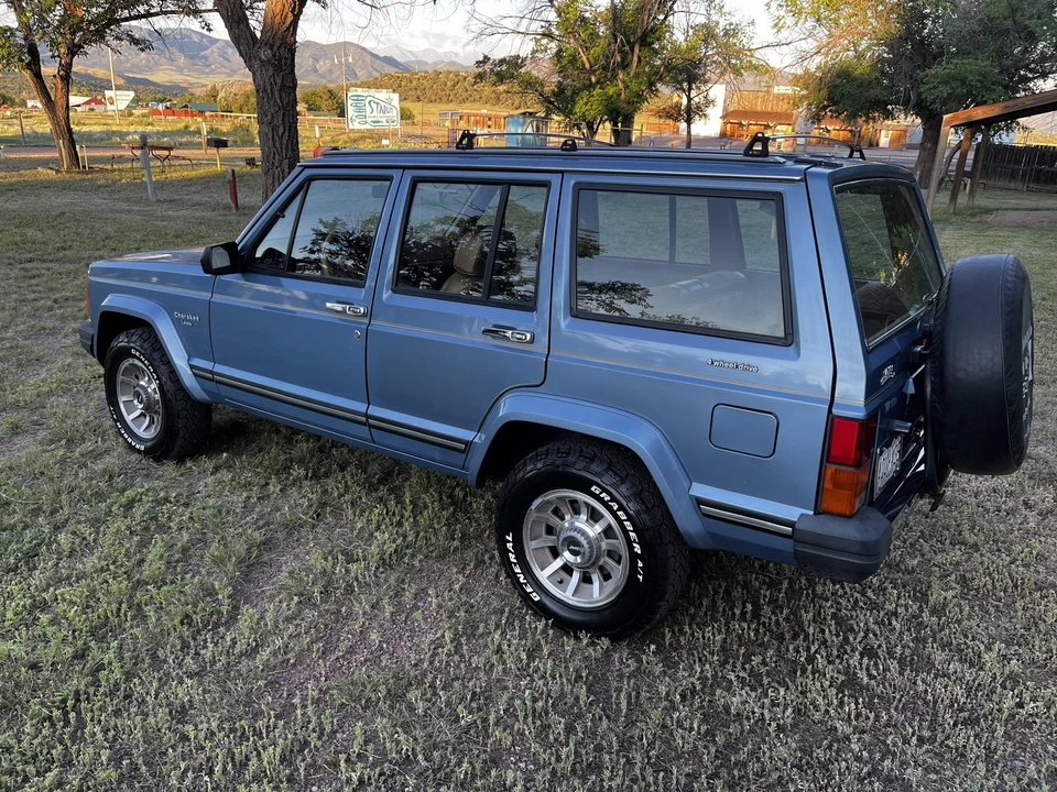 1985 Jeep XJ Cherokee - Image 8 of 31