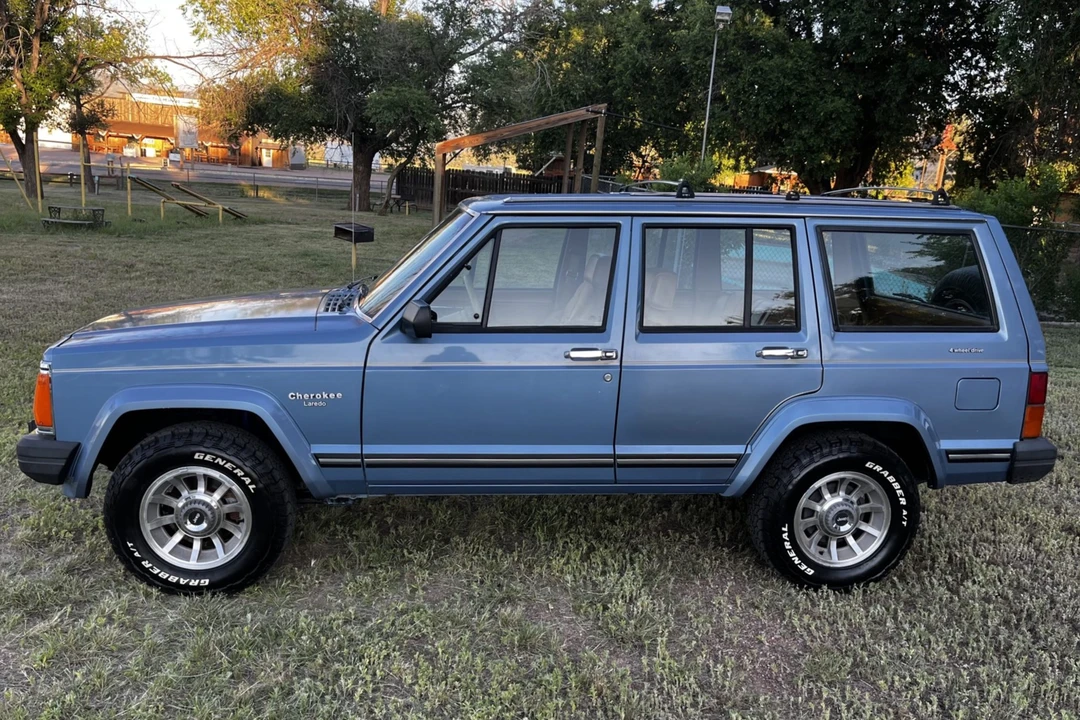 1985 Jeep XJ Cherokee - Image 6 of 31