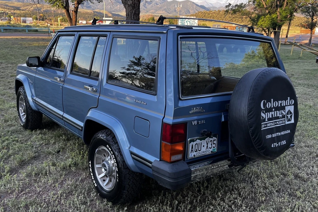 1985 Jeep XJ Cherokee - Image 10 of 31