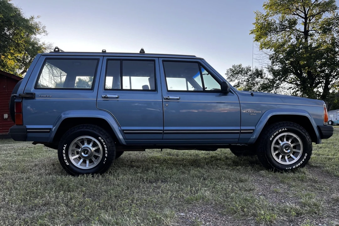 1985 Jeep XJ Cherokee - Image 17 of 31