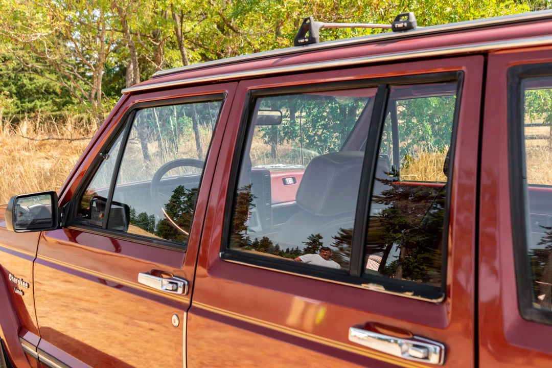 1985 Jeep XJ Cherokee - Image 30 of 31
