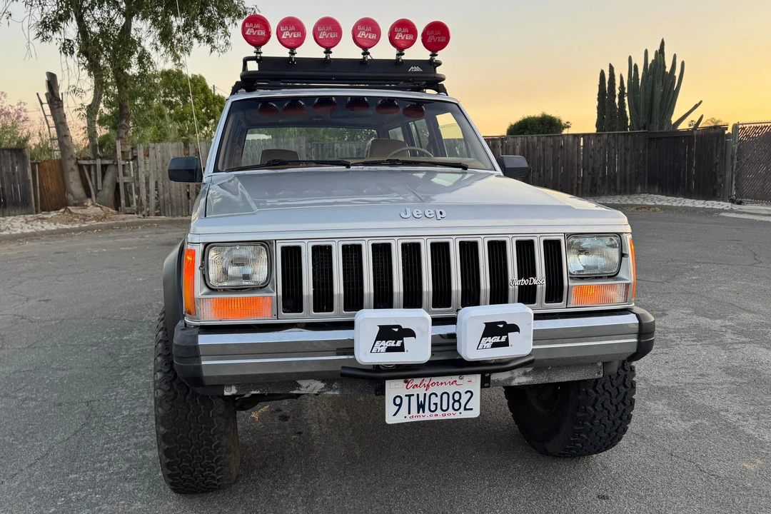 1985 Jeep XJ Cherokee - Image 2 of 31