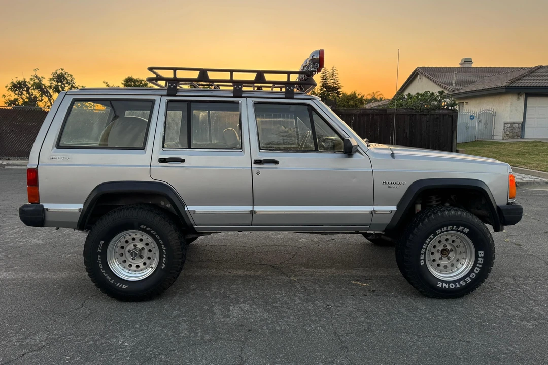 1985 Jeep XJ Cherokee - Image 3 of 31