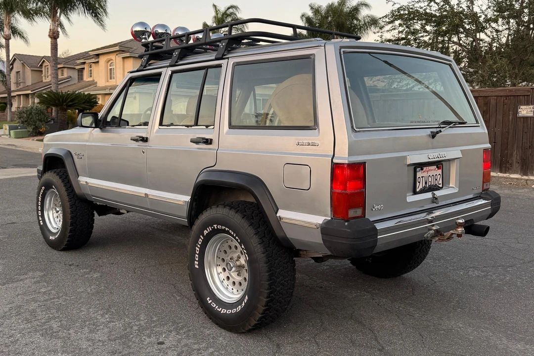 1985 Jeep XJ Cherokee - Image 4 of 31
