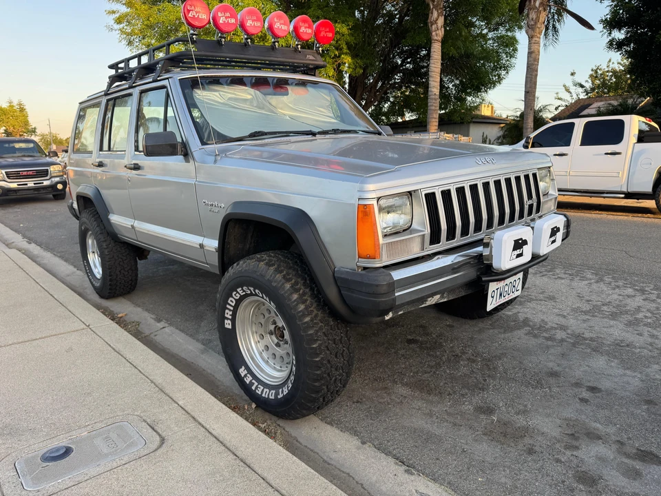 1985 Jeep XJ Cherokee - Image 12 of 31