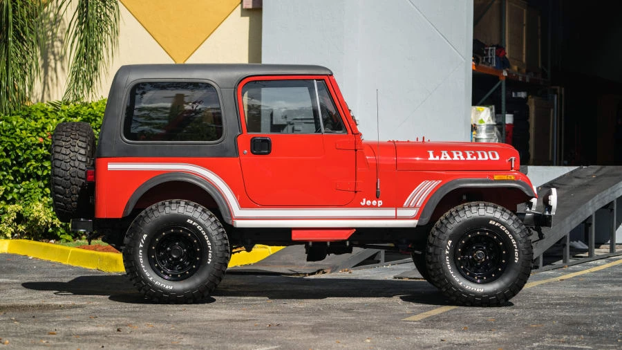 1985 Jeep CJ7 - Image 2 of 12