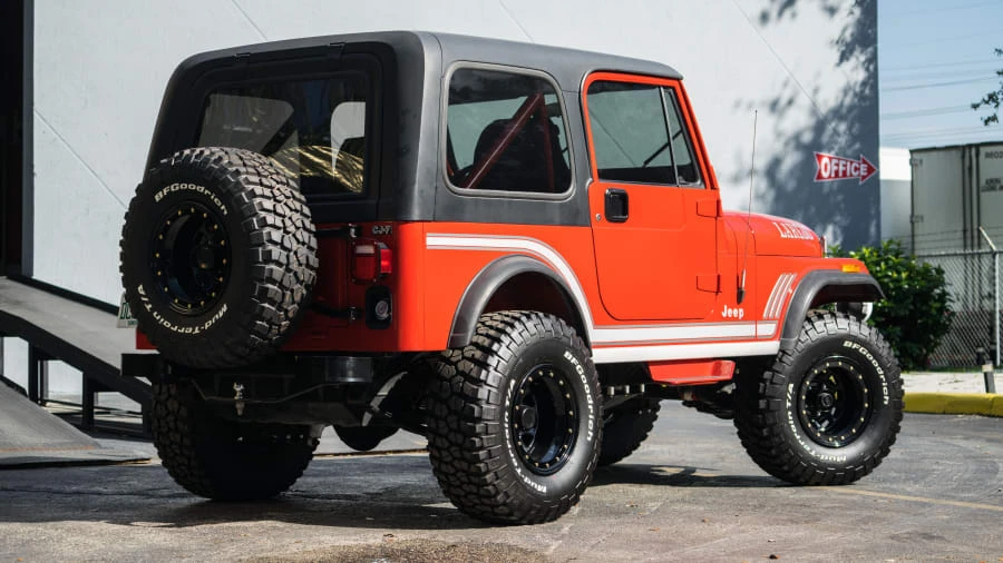 1985 Jeep CJ7 - Image 3 of 12