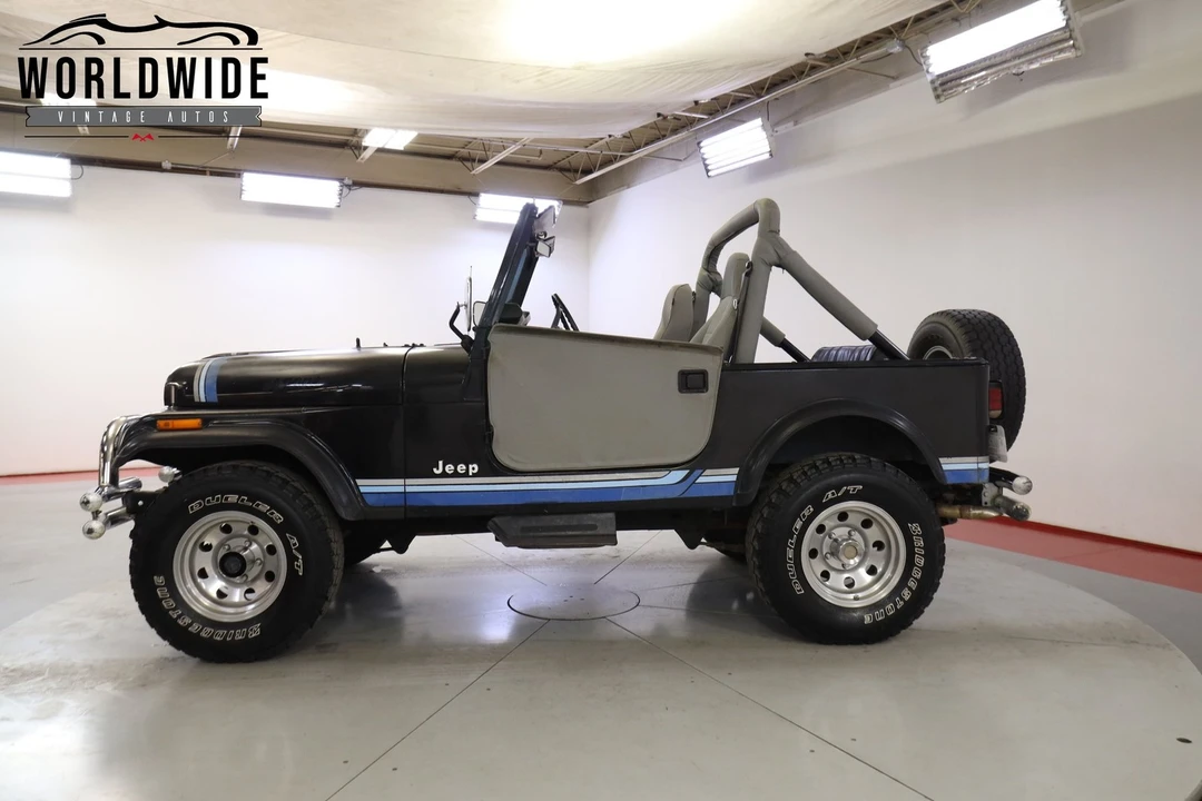 1985 Jeep CJ7 - Image 3 of 12